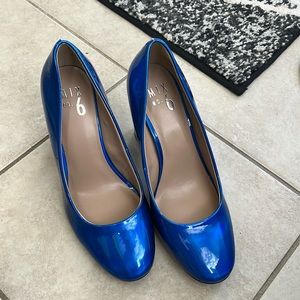 Metallic blue block heels